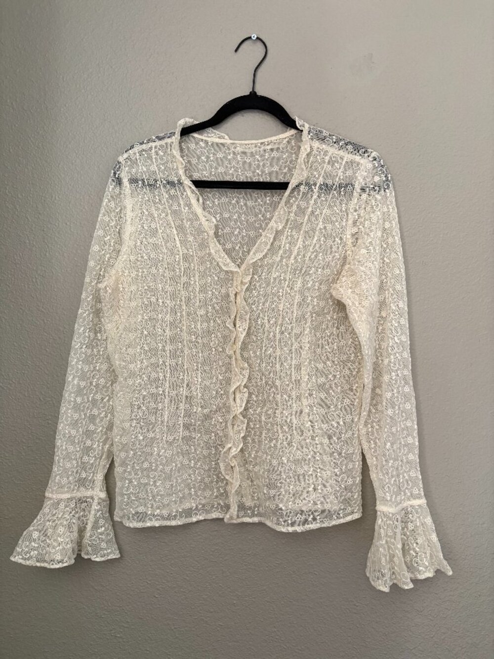 VINTAGE Lace Ruffle Sleeve Cardigan (Size Medium)